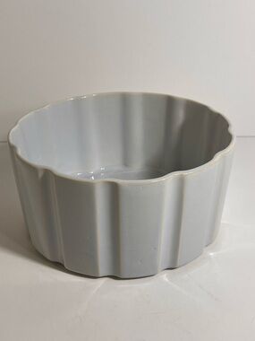 McCoy 0789 Light Blue Fluted Scalloped Glazed USA Pottery Soufflé Dish Bowl VTG